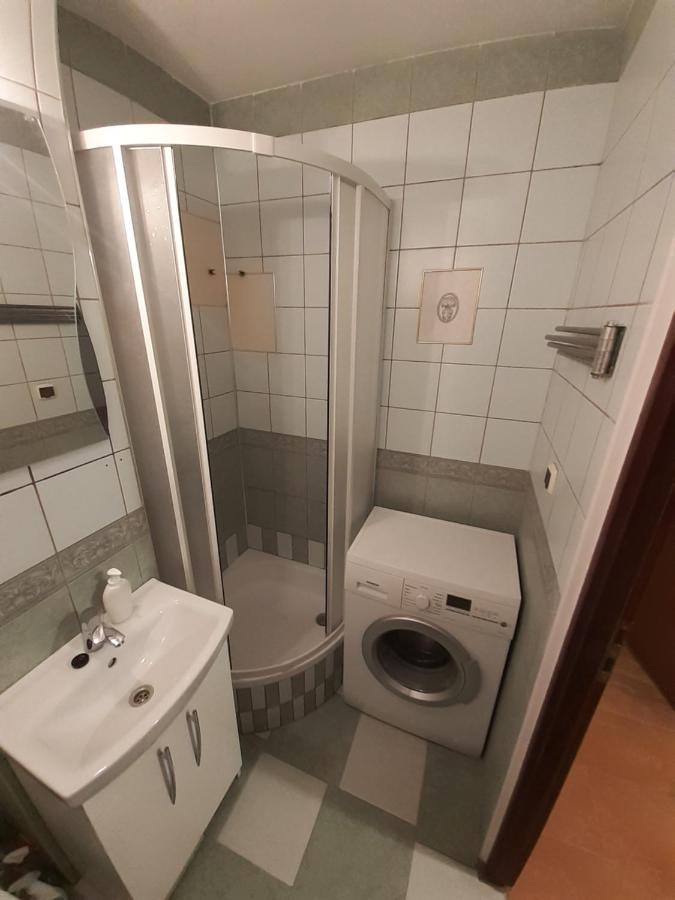 Centrum Zlote Tarasy Metro Rondo Onz Balkon Apartment Warsaw Ngoại thất bức ảnh